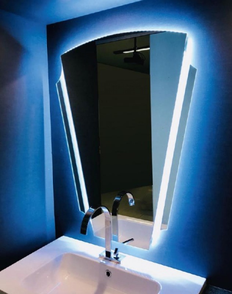 Зеркало со встроенной LED подсветкой CEZARES 45020